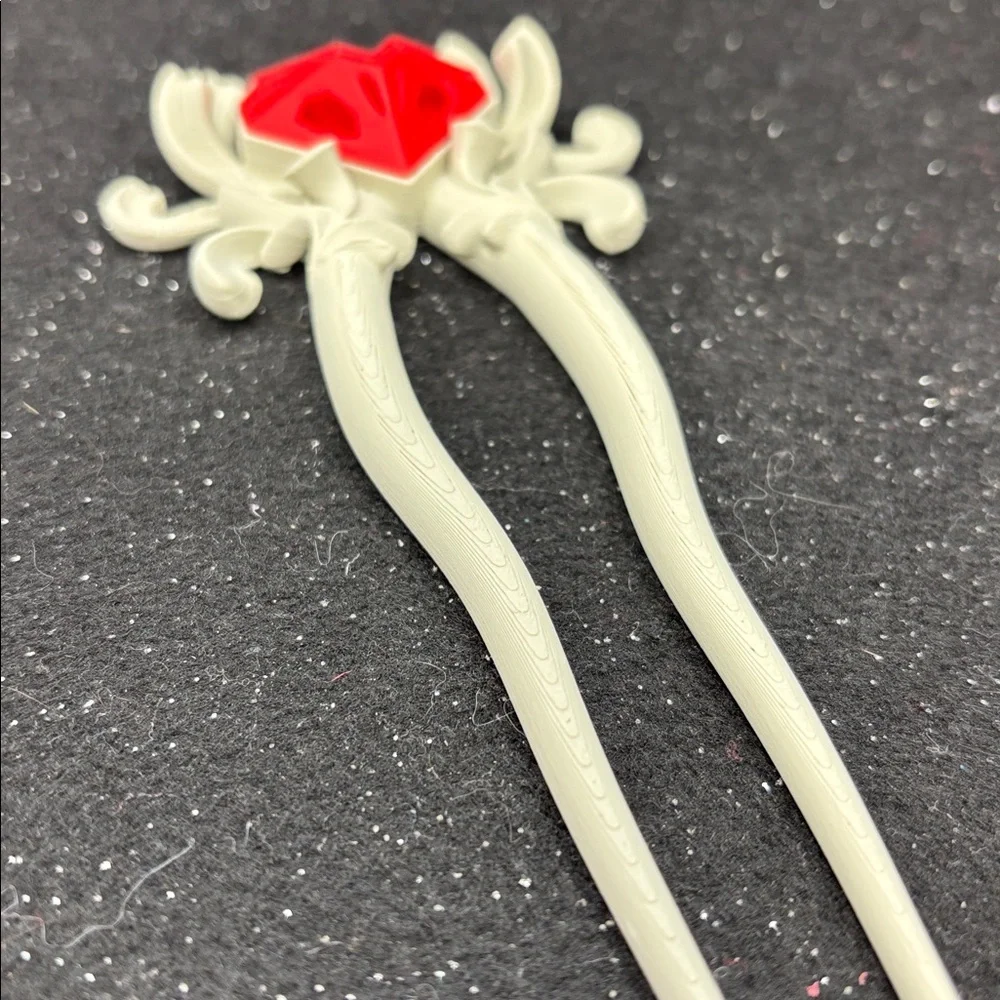 3D Printed Ornate Heart Hair Stick– Red Heart Gothic Floral Design - Picture 7 of 7